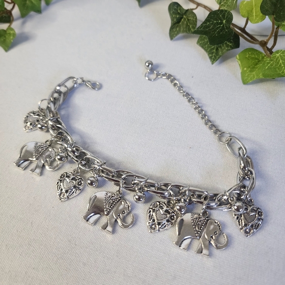 Silver Chain Elephant and Heart Charm Bracelet - Picture 3 of 9